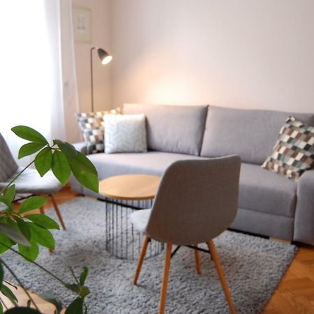 Apartment In The Heart Of Praga Exterior foto
