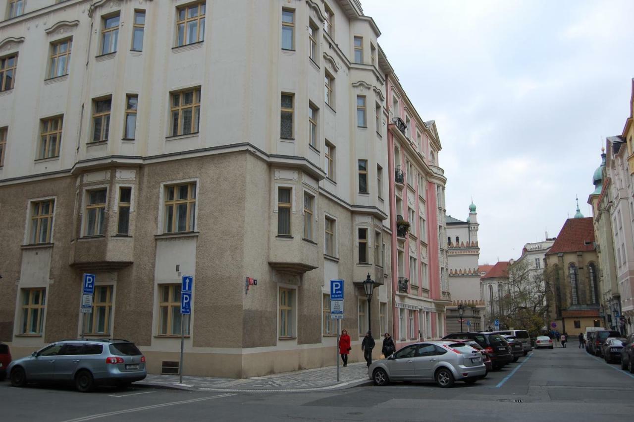 Apartment In The Heart Of Praga Exterior foto