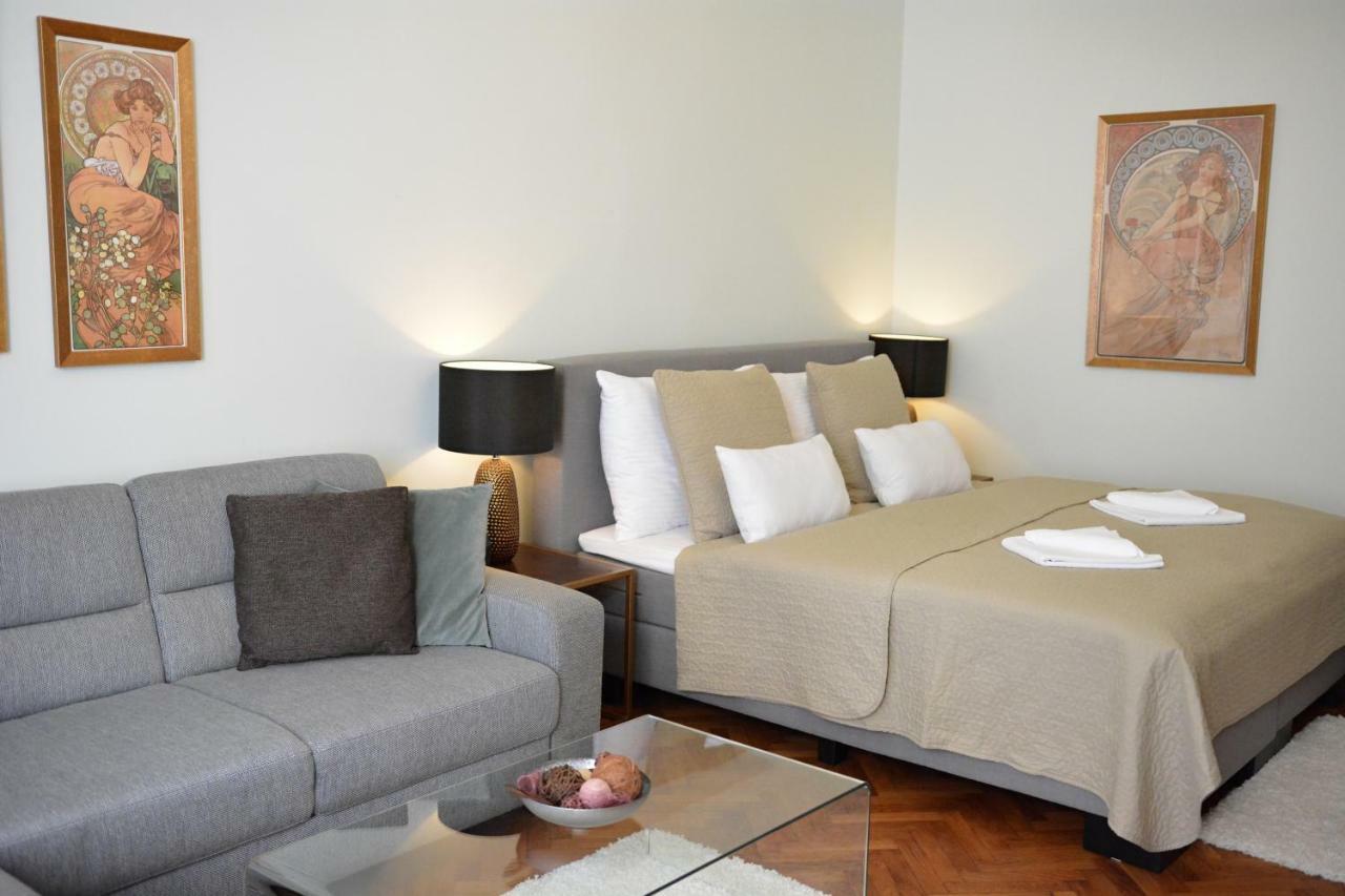 Apartment In The Heart Of Praga Exterior foto