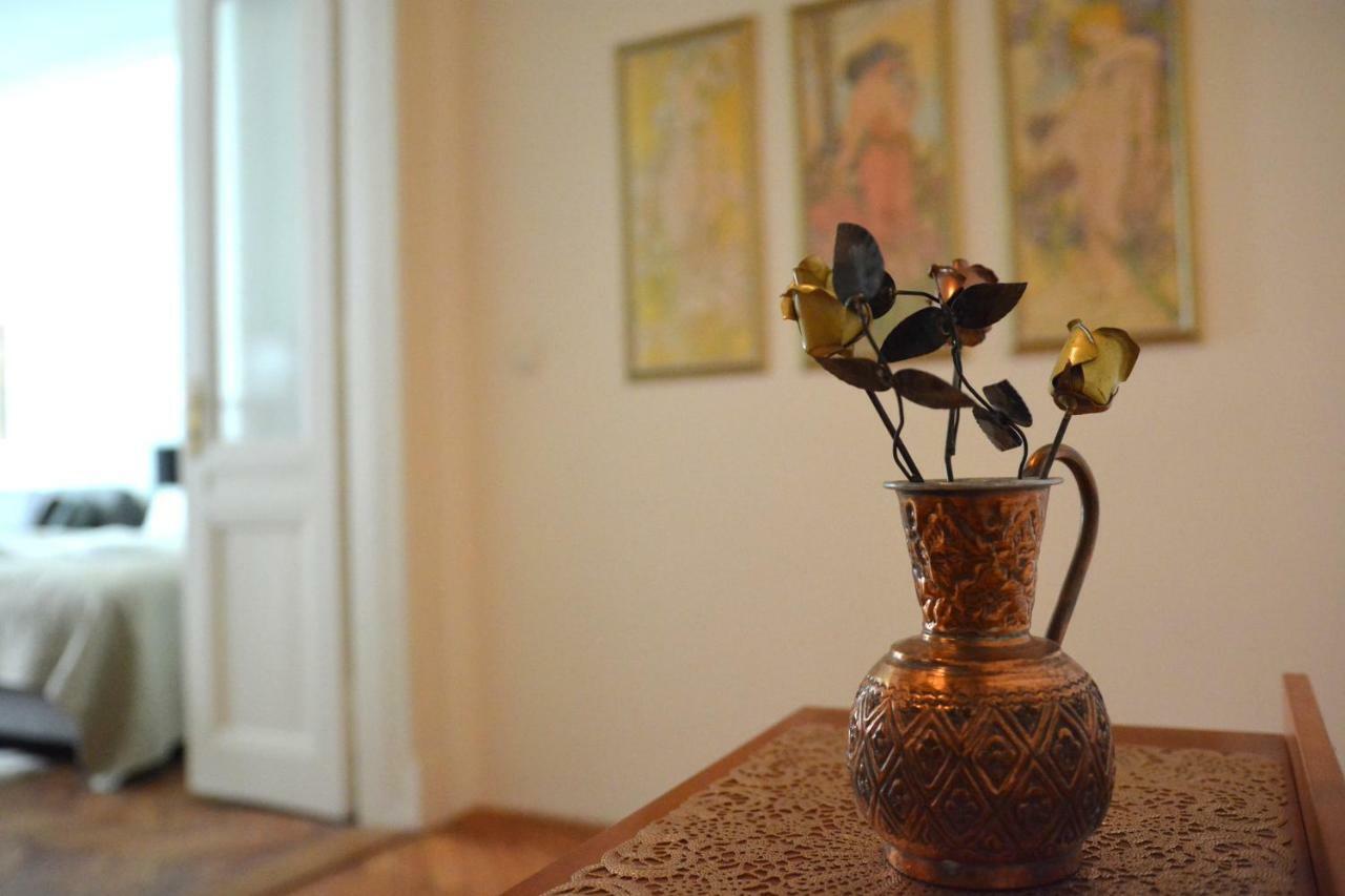 Apartment In The Heart Of Praga Exterior foto