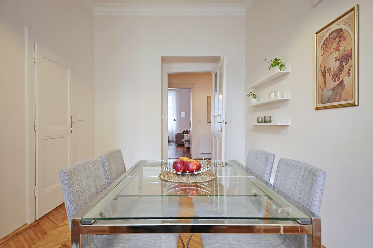 Apartment In The Heart Of Praga Exterior foto